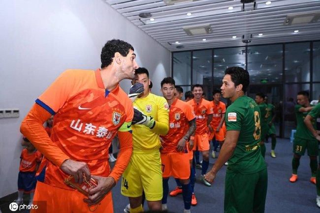 成人免费专区