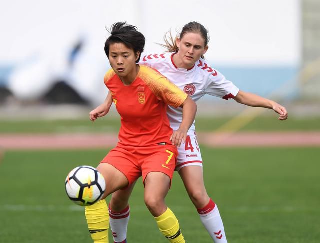 野女孩