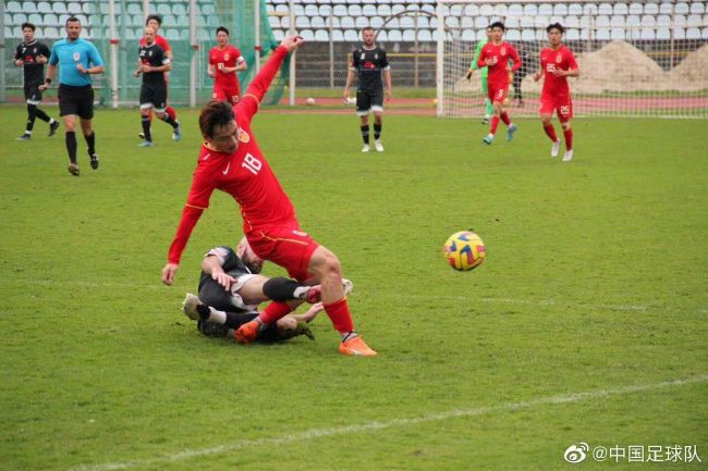 免费人成在线观看播放视频