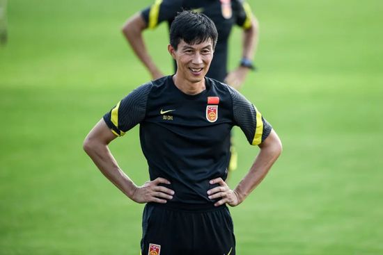 美女露出乳房的网站